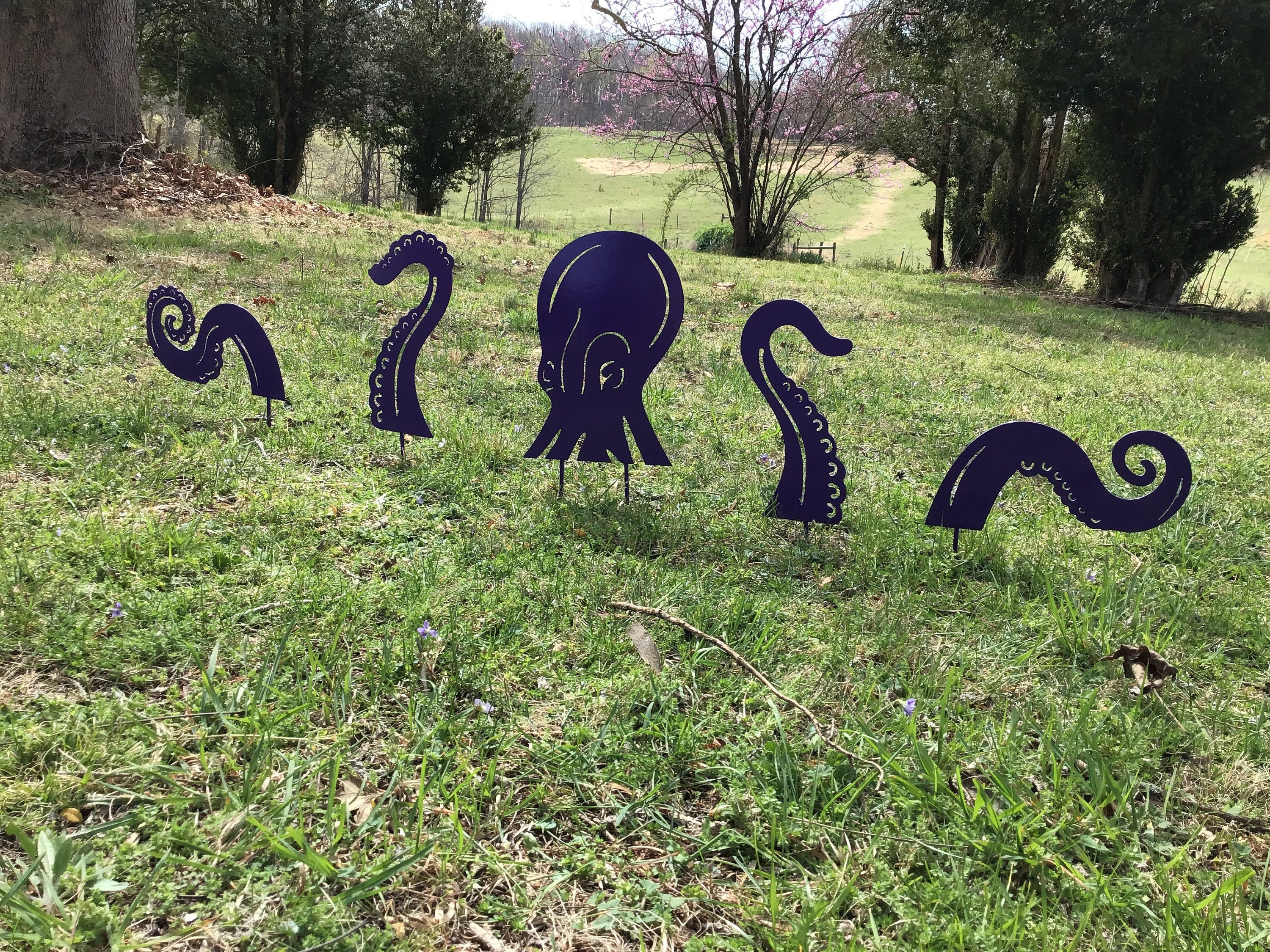 Purple 5 Piece Octopus Set Yard Art Lawn Decor Powder Coat Garden Decor