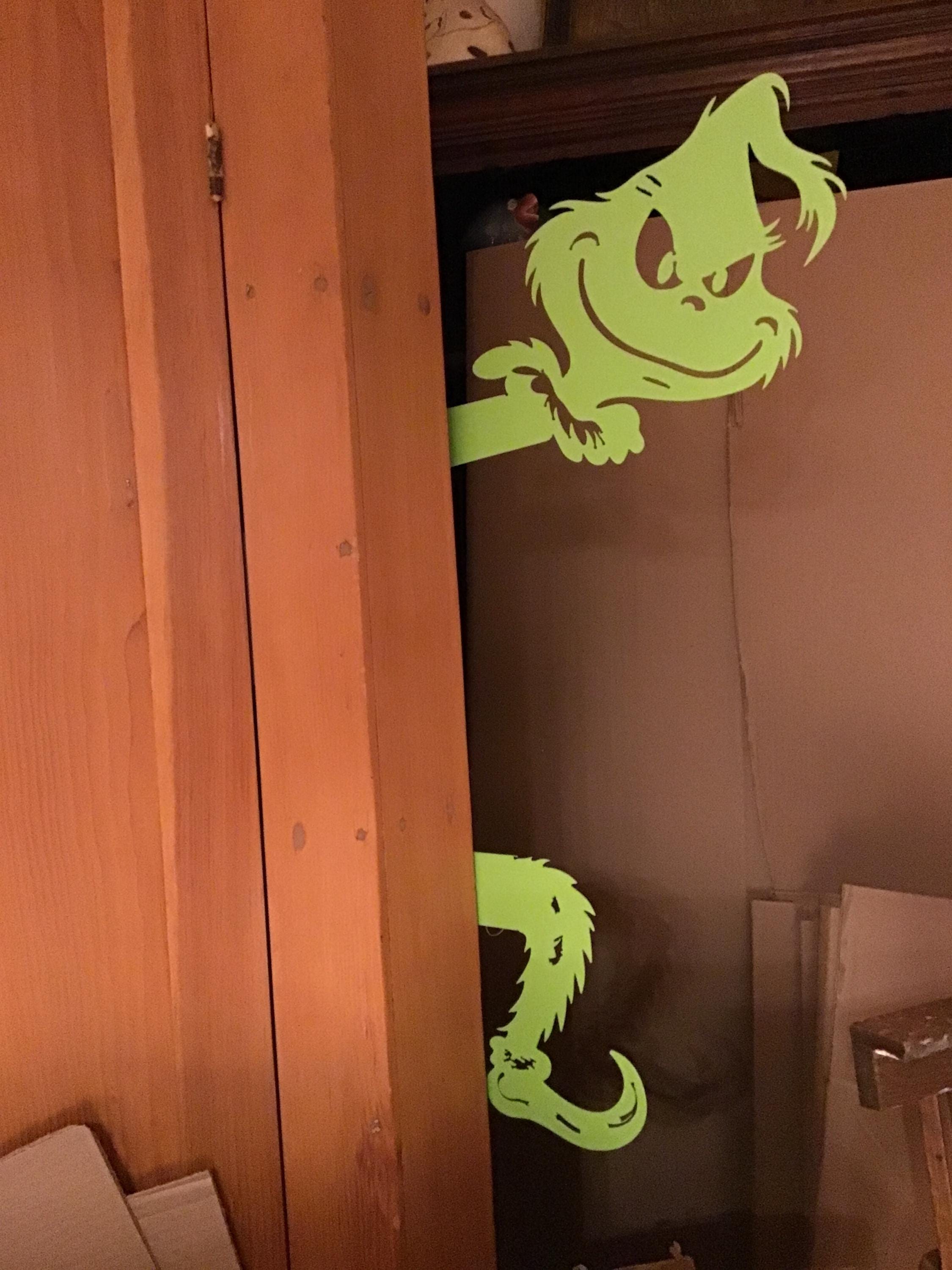 Grinch Metal Yard Art Indoor/Outdoor Christmas Decorations Grinch Metal Art 2 PC. Grinch Home Decor Grinch Green