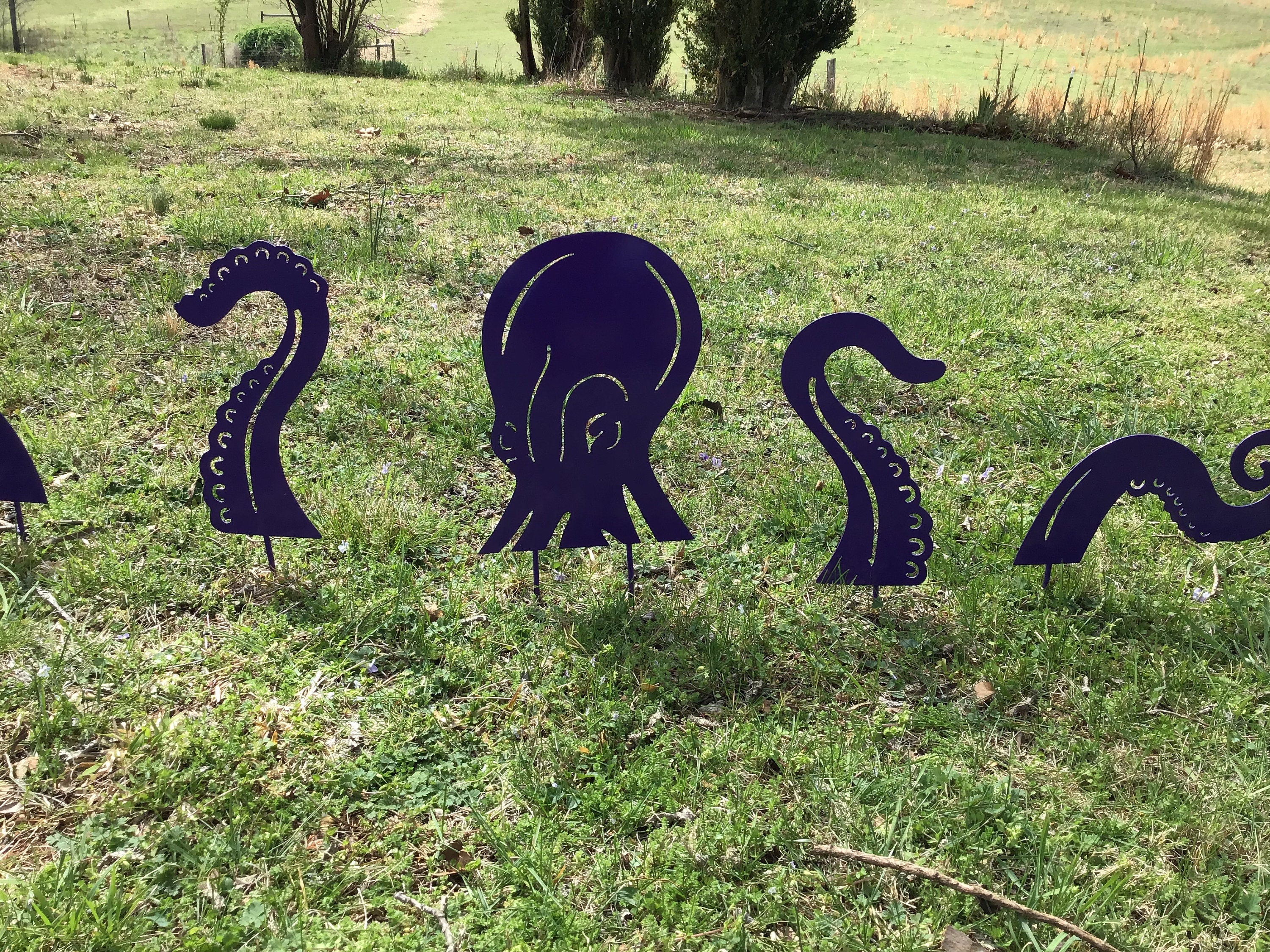 Purple 5 Piece Octopus Set Yard Art Lawn Decor Powder Coat Garden Decor