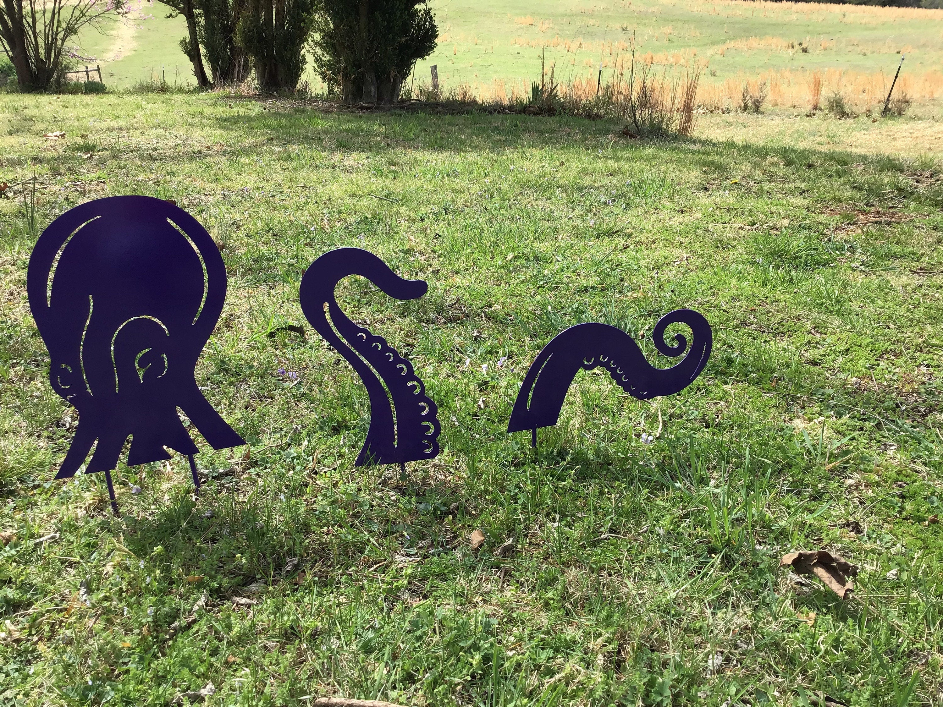 Purple 5 Piece Octopus Set Yard Art Lawn Decor Powder Coat Garden Decor