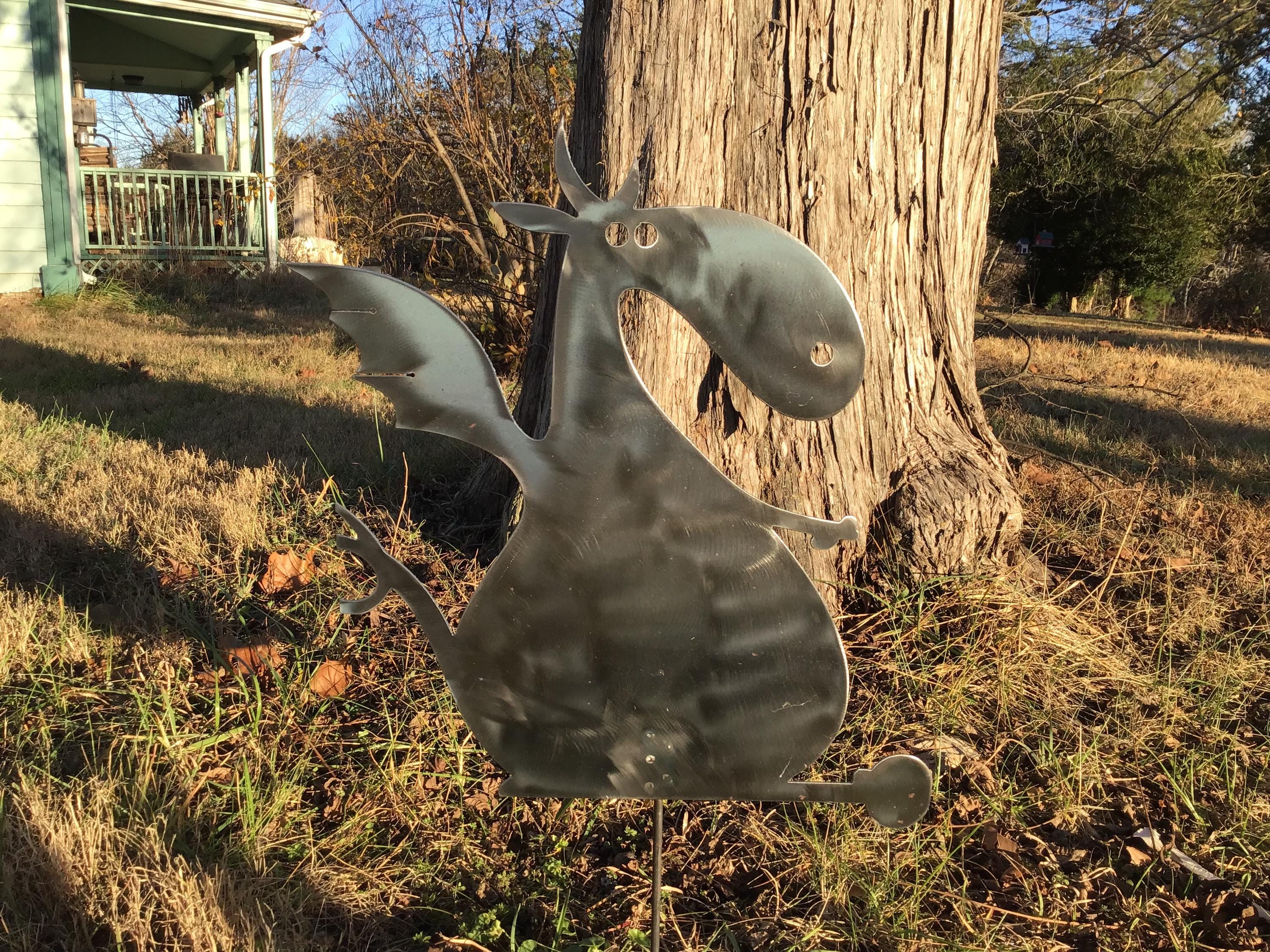 Winged Dragon Garden Stake Yard Art Metal Art Home Decor Outdoor Decoration