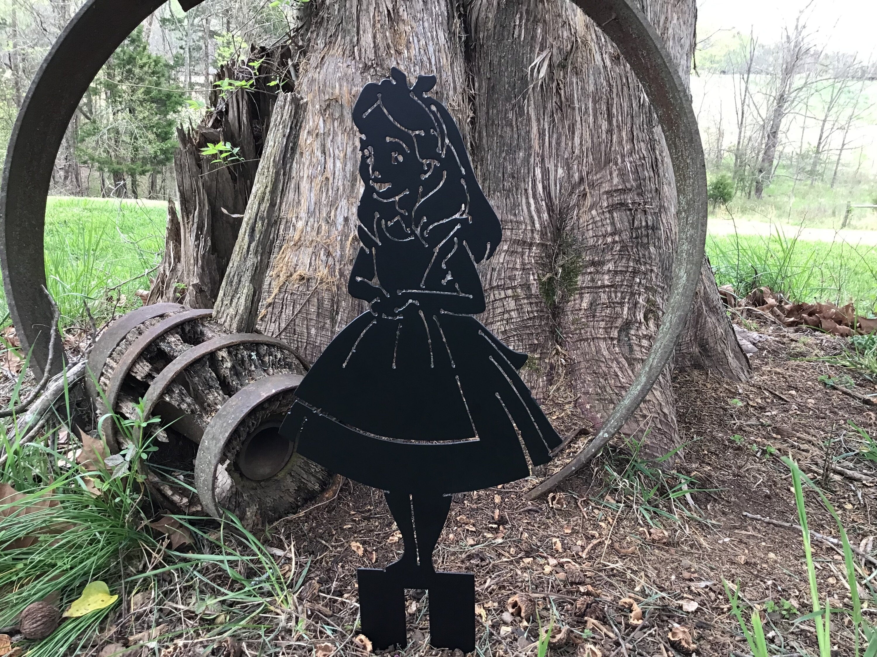 Alice in Wonderland Garden Stake Yard Art Metal Art Garden Decor Home Accents