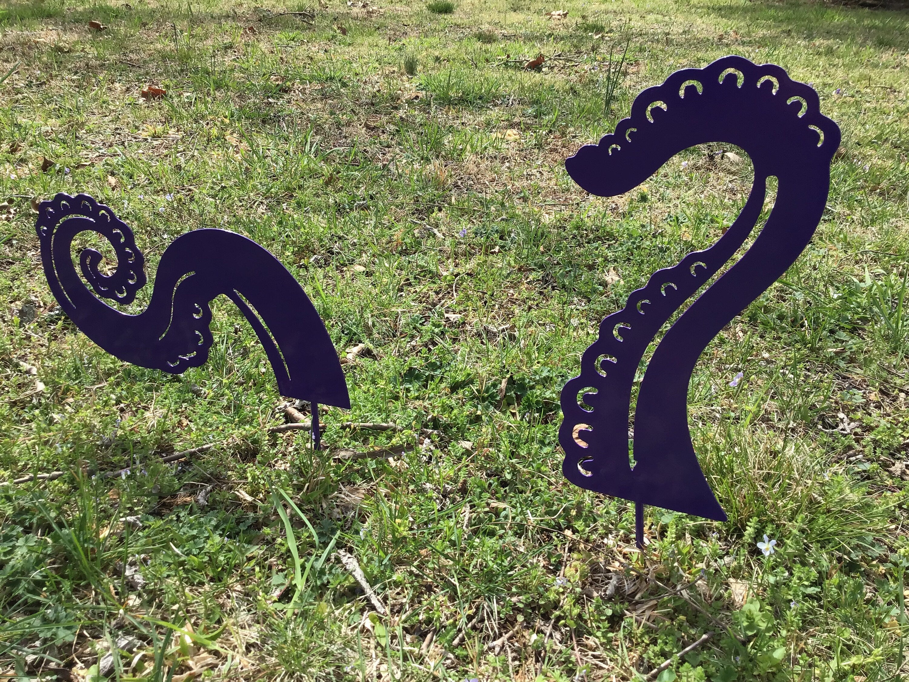 Purple 5 Piece Octopus Set Yard Art Lawn Decor Powder Coat Garden Decor